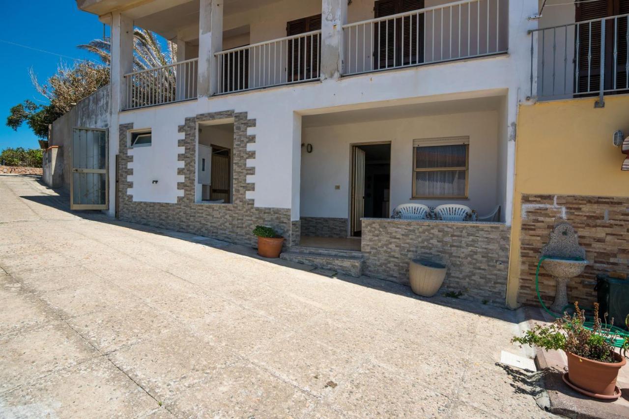 Casa Vacanze Patrizia Valledoria  Eksteriør billede