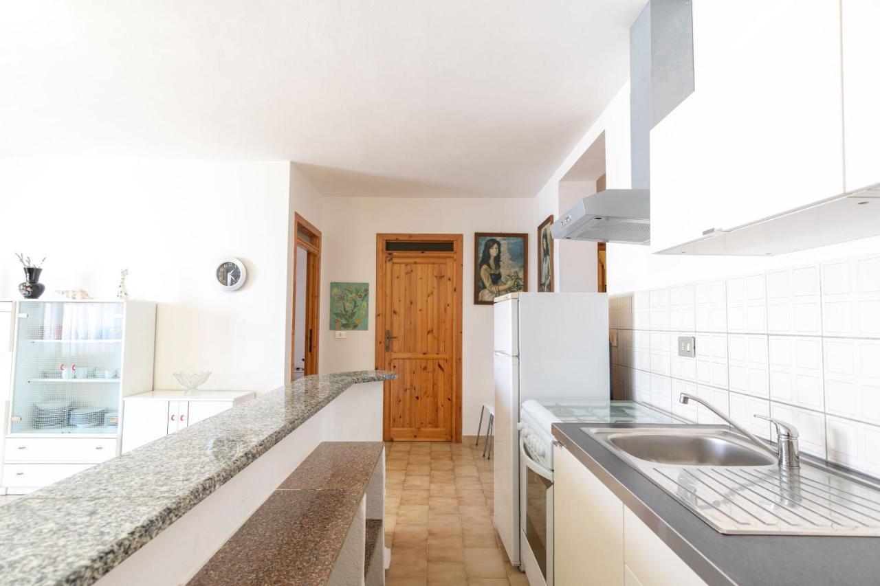 Casa Vacanze Patrizia Valledoria  Eksteriør billede